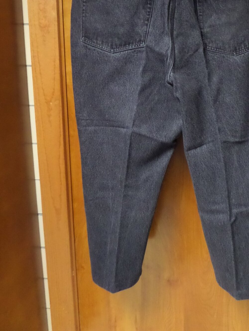 Duluth Trading Men Black Jeans 86069B Size 46WX26.5L - Picture 2 of 7